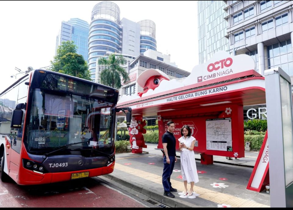 CIMB Niaga Hadirkan OCTO di Halte GBK